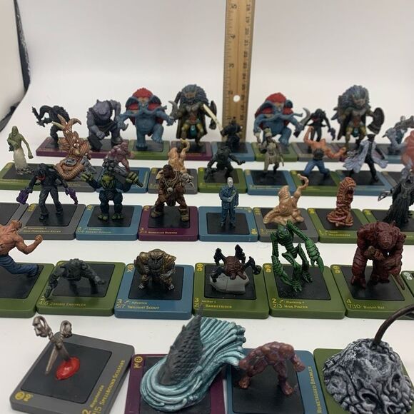 Dreamblade Miniatures Lot of (40) Figures, Wizards 2006 - Picture 10 of 10